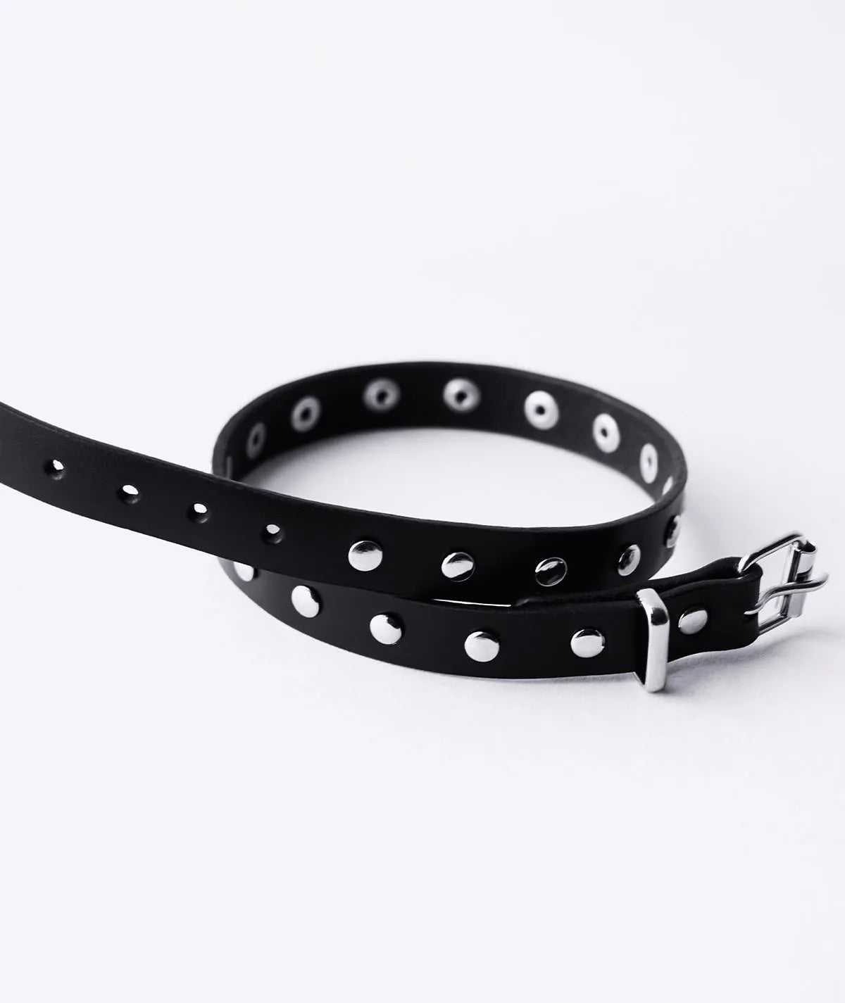 DLX Thin Riveted Strap